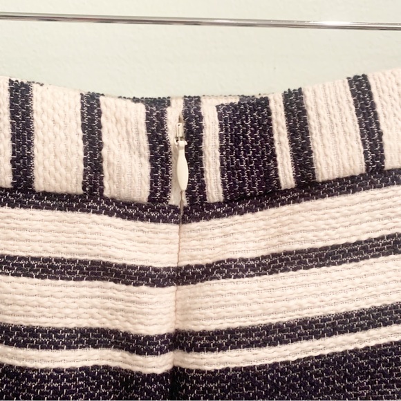 🏷️Banana Republic Woven Striped Navy Cream Tweed Mini Skirt 6 POCKETS - Picture 4 of 6